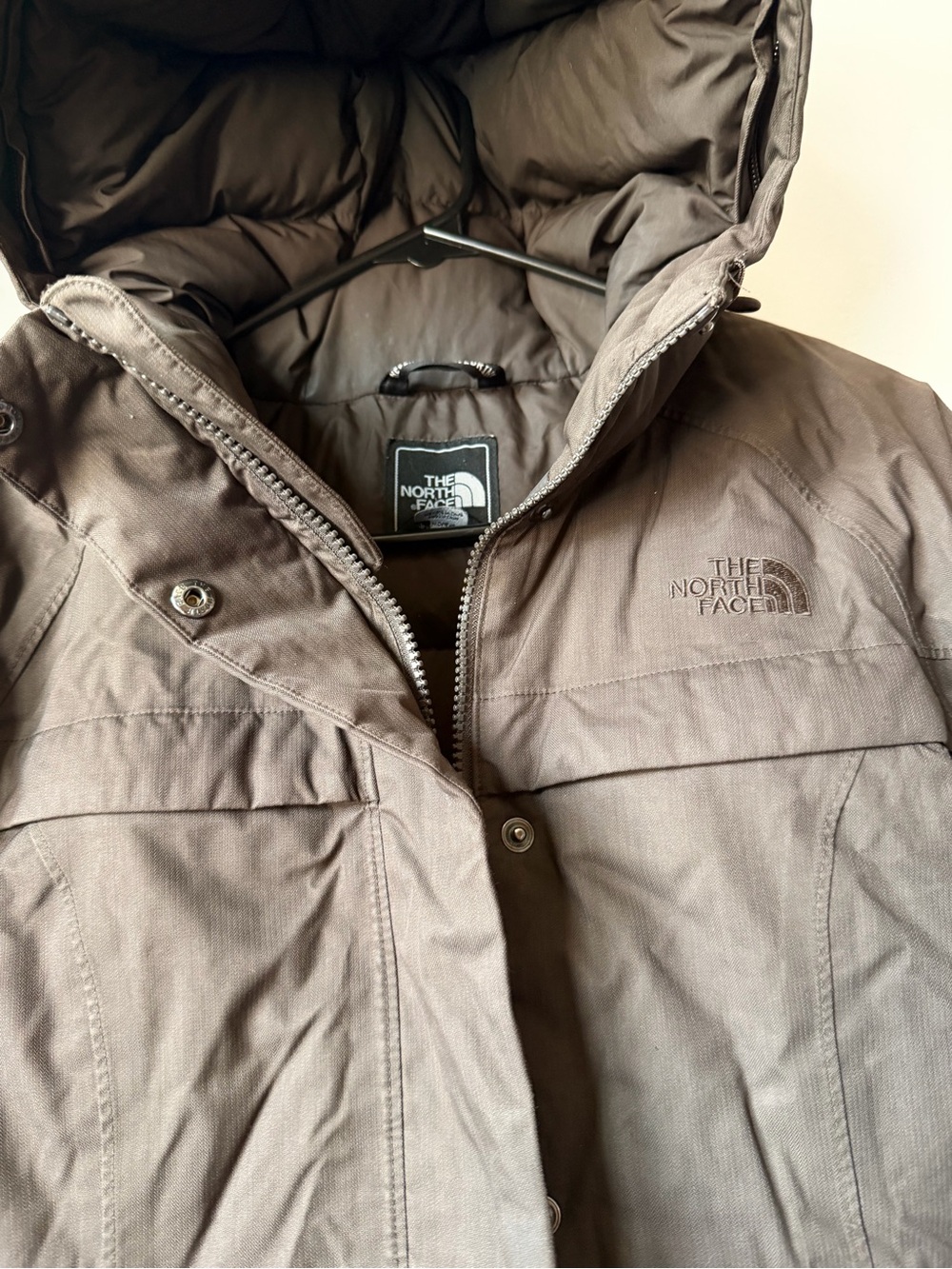 Women’s The North Face HyVent down parka coat size small chocolate brown - Picture 9 of 16